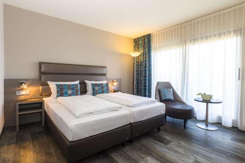Hotel Scheffelhoehe Μπρούχσαλ Δωμάτιο φωτογραφία