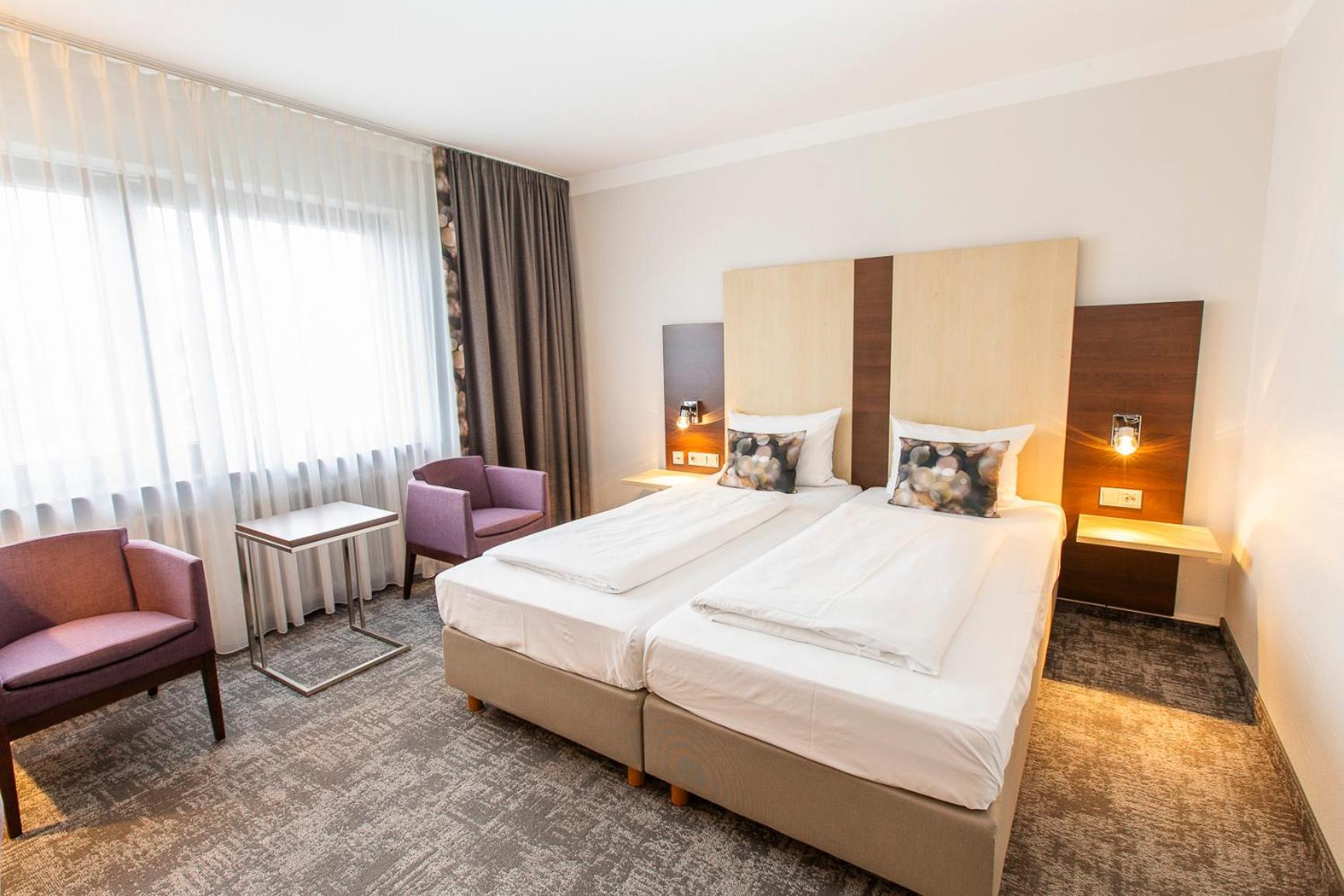 Hotel Scheffelhoehe Μπρούχσαλ Εξωτερικό φωτογραφία
