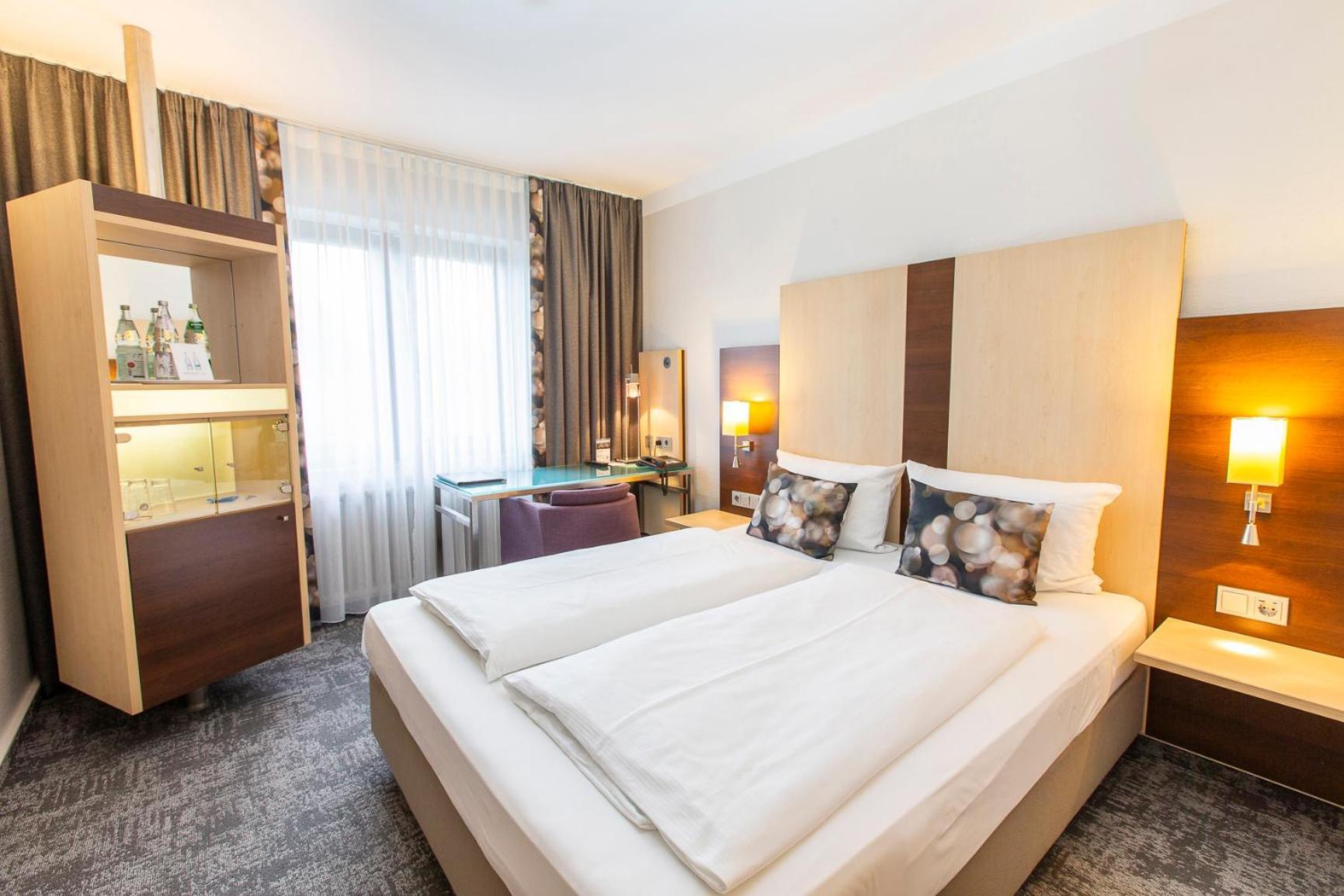 Hotel Scheffelhoehe Μπρούχσαλ Εξωτερικό φωτογραφία