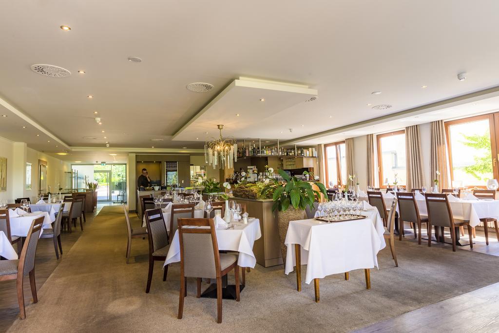 Hotel Scheffelhoehe Μπρούχσαλ Εξωτερικό φωτογραφία