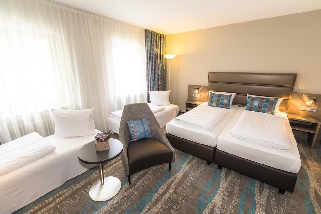Hotel Scheffelhoehe Μπρούχσαλ Εξωτερικό φωτογραφία