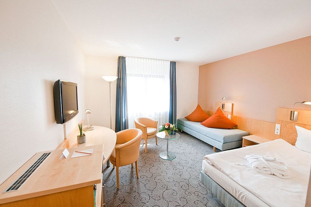 Hotel Scheffelhoehe Μπρούχσαλ Εξωτερικό φωτογραφία